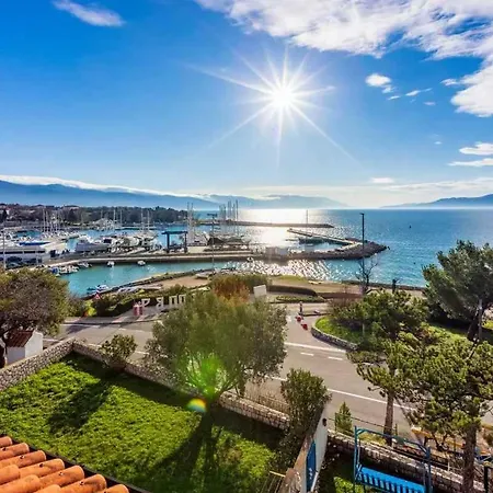In 45270 Apartamento Novi Vinodolski